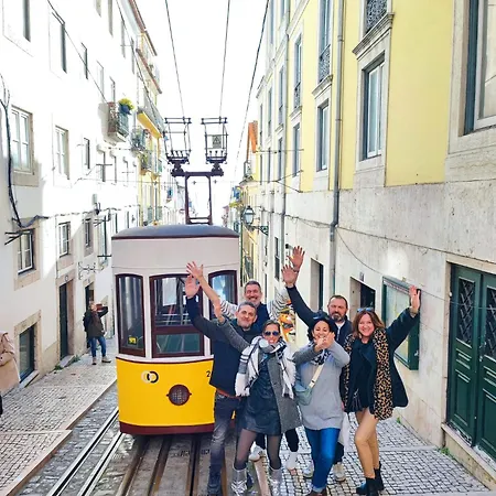 Totally Tour Portugal Lda 船屋 *